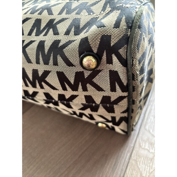 MICHAEL KORS Veronica Convertible Dome Monogram Satchel Designer - Picture 7 of 10